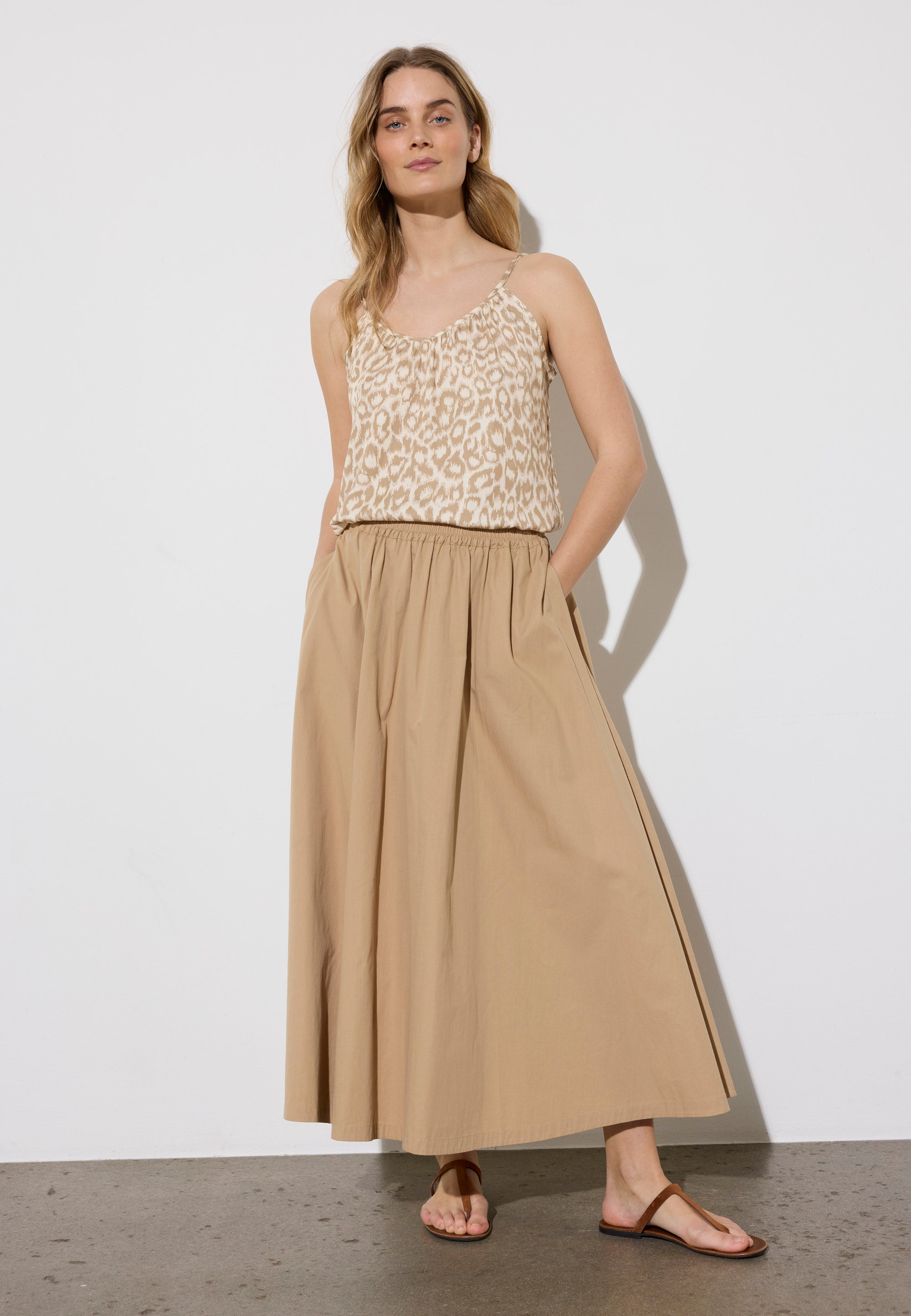 NGSeven NGS.BONZE Skirt Relaxed 28000 Cafe Latte