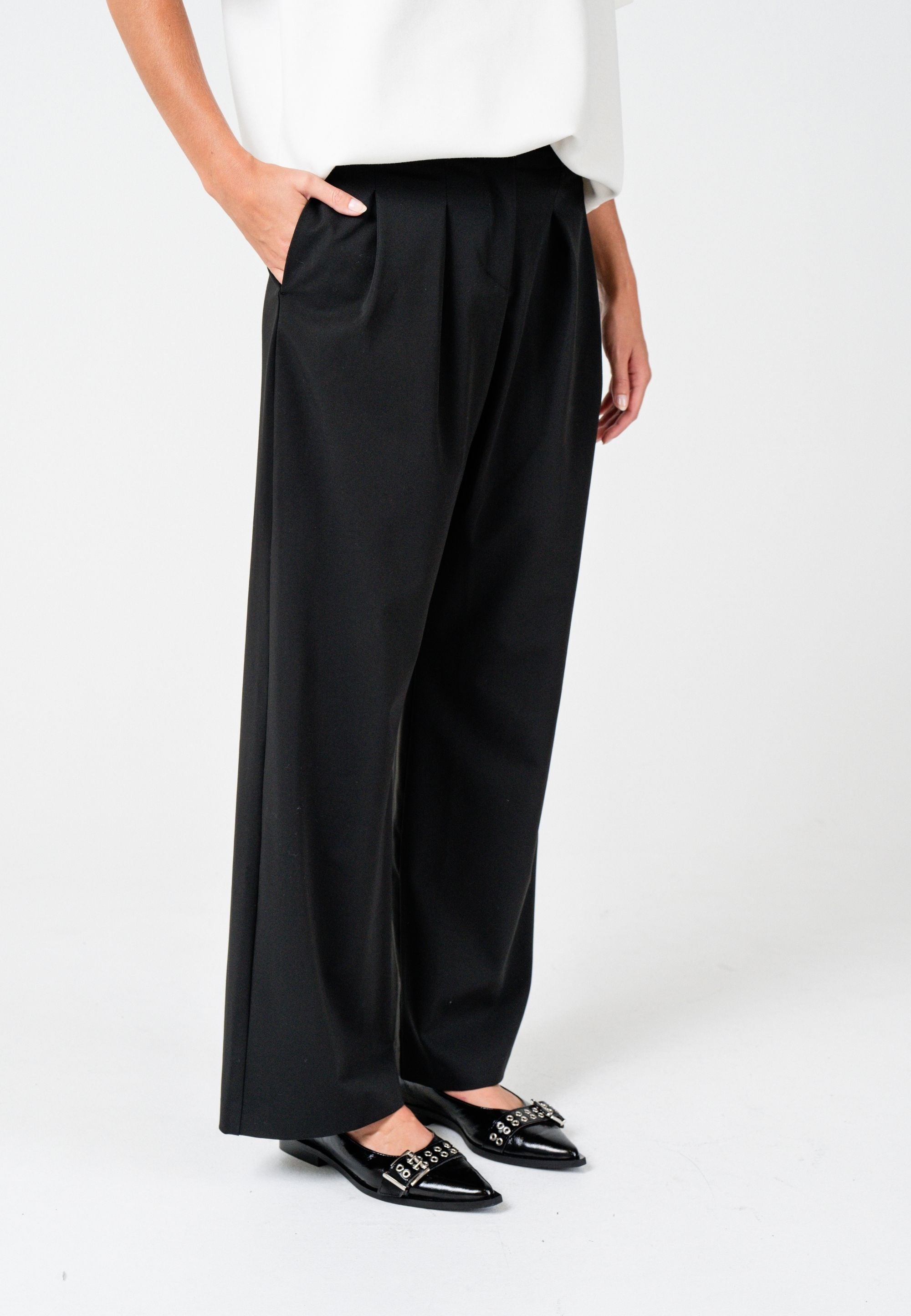 NGSeven NGS.POND Loose Trousers Loose 99000 Black