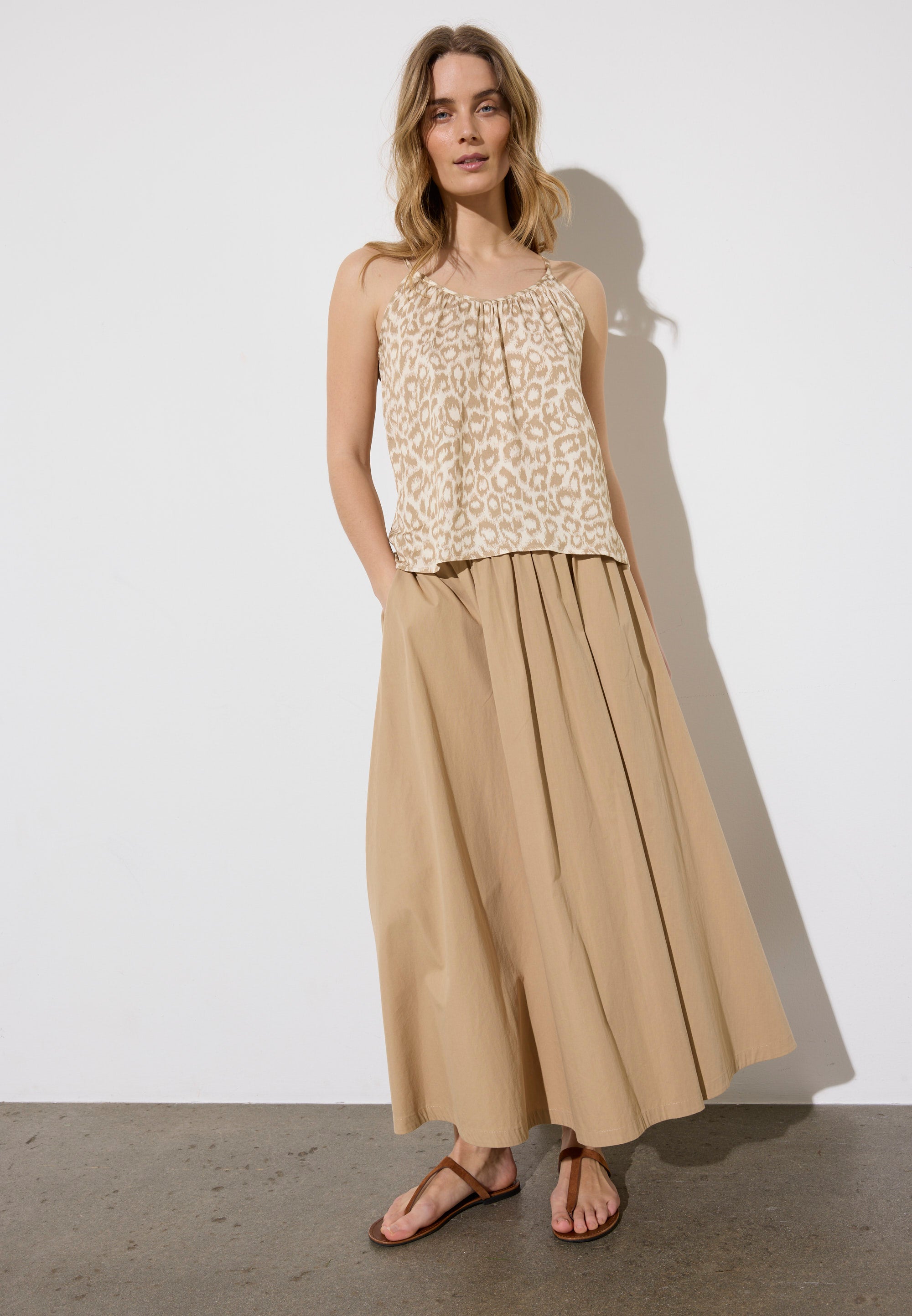 NGSeven NGS.BONZE Skirt Relaxed 28000 Cafe Latte