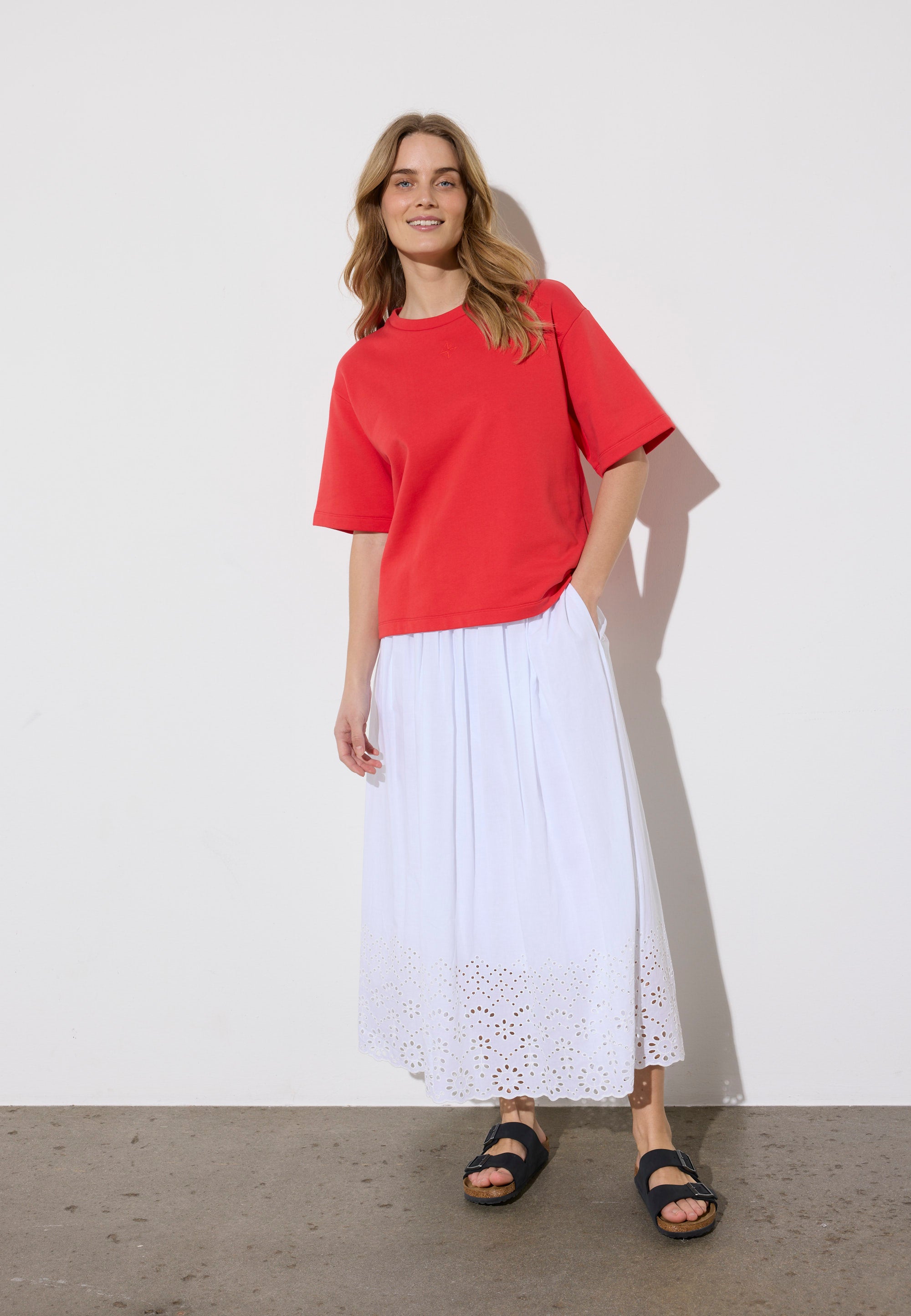 NGSeven NGS.MOUNTAIN Tee Relaxed 61101 Scarlet